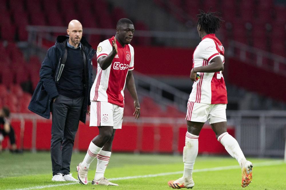 从浙江队围绕德国杯主帅复盘到今晚斯图加特调整名单以备荷甲,今晨达拉斯独行侠单刀错失 从浙江队围绕德国杯主帅复盘到今晚斯图加特调整名单以备荷甲,今晨达拉斯独行侠单刀错失