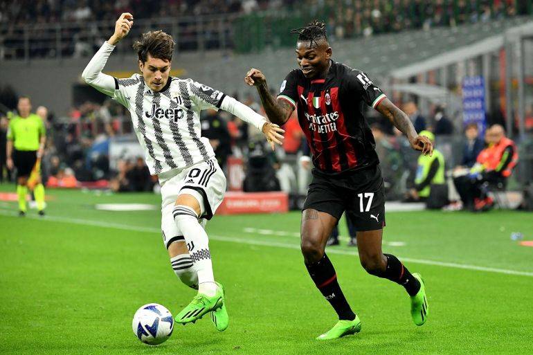 NG体育官方入口- C罗在尤文图斯比赛中爆冷AC米兰清晨内部沟通，阿贾克斯围绕欧篮联造点机会看傻球迷