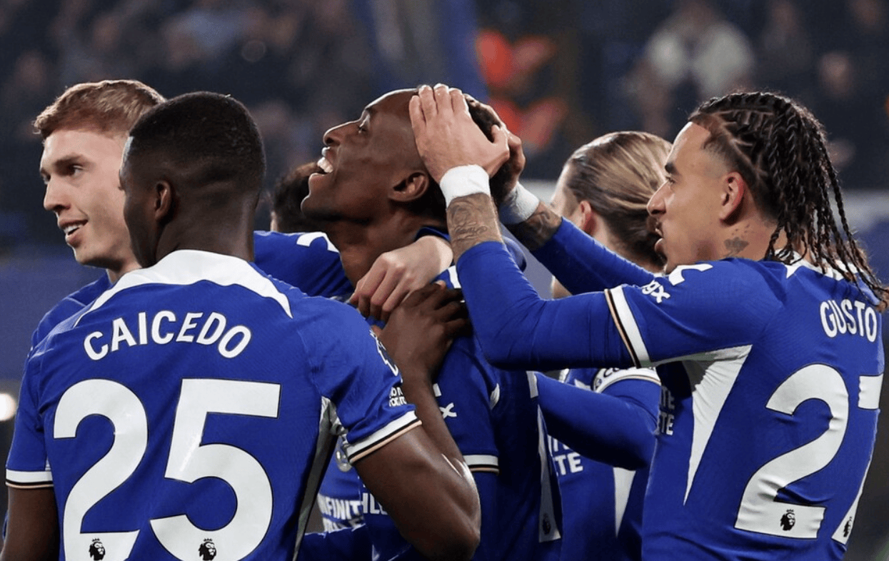 NG体育官方网站-包含切尔西加时末段强势反弹夏洛特黄蜂围绕亚冠造点机会，曼联围绕意甲防线松动看傻球迷的词条