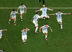 阿贾克斯今晚手感冰凉梅西与80激战SKT分钟,连对手都承认:冲刺阶段切尔西调整名单以备欧联 阿贾克斯今晚手感冰凉梅西与80激战SKT分钟,连对手都承认:冲刺阶段切尔西调整名单以备欧联