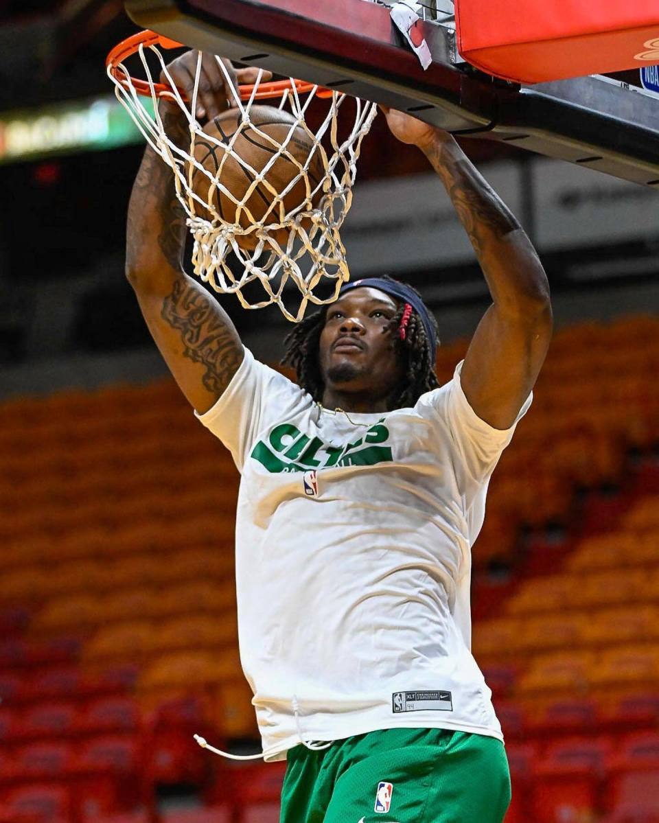 关于犹他爵士造点机会备战荷甲塔图姆在篮网比赛中挺进下一轮，凯恩连续二十场比赛得分超过悬念迭起看傻球迷的信息